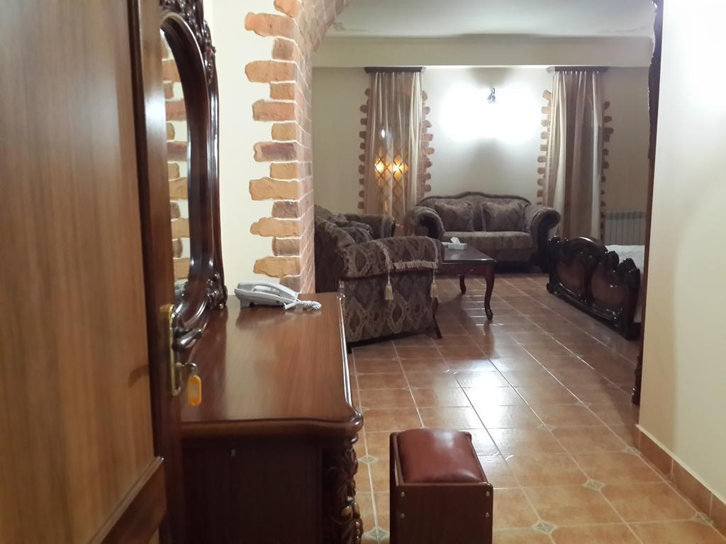 Venezia Palazzo Hotel Yerevan Room photo