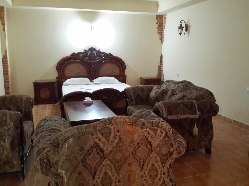Venezia Palazzo Hotel Yerevan Room photo