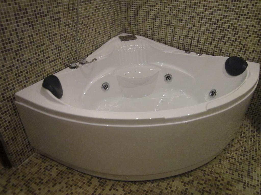 Venezia Palazzo Hotel Yerevan Room photo